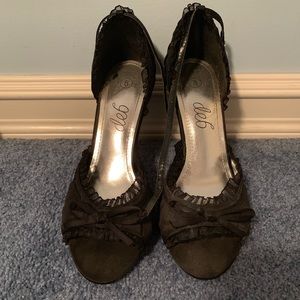 Women’s dressy heels